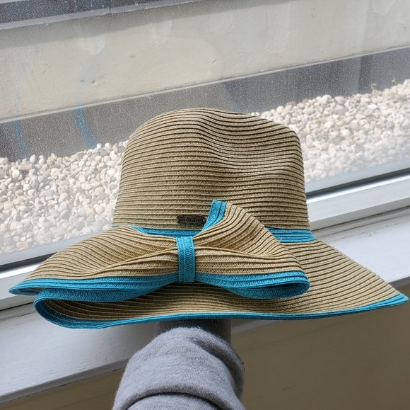 Sun hat with bow - Picture 5 of 5